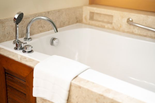 Cost of Tub Faucet Repair in Fresno