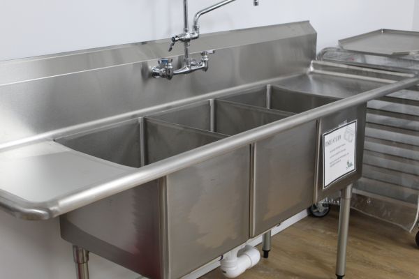 Cost of Utility Sink Installation in Fresno